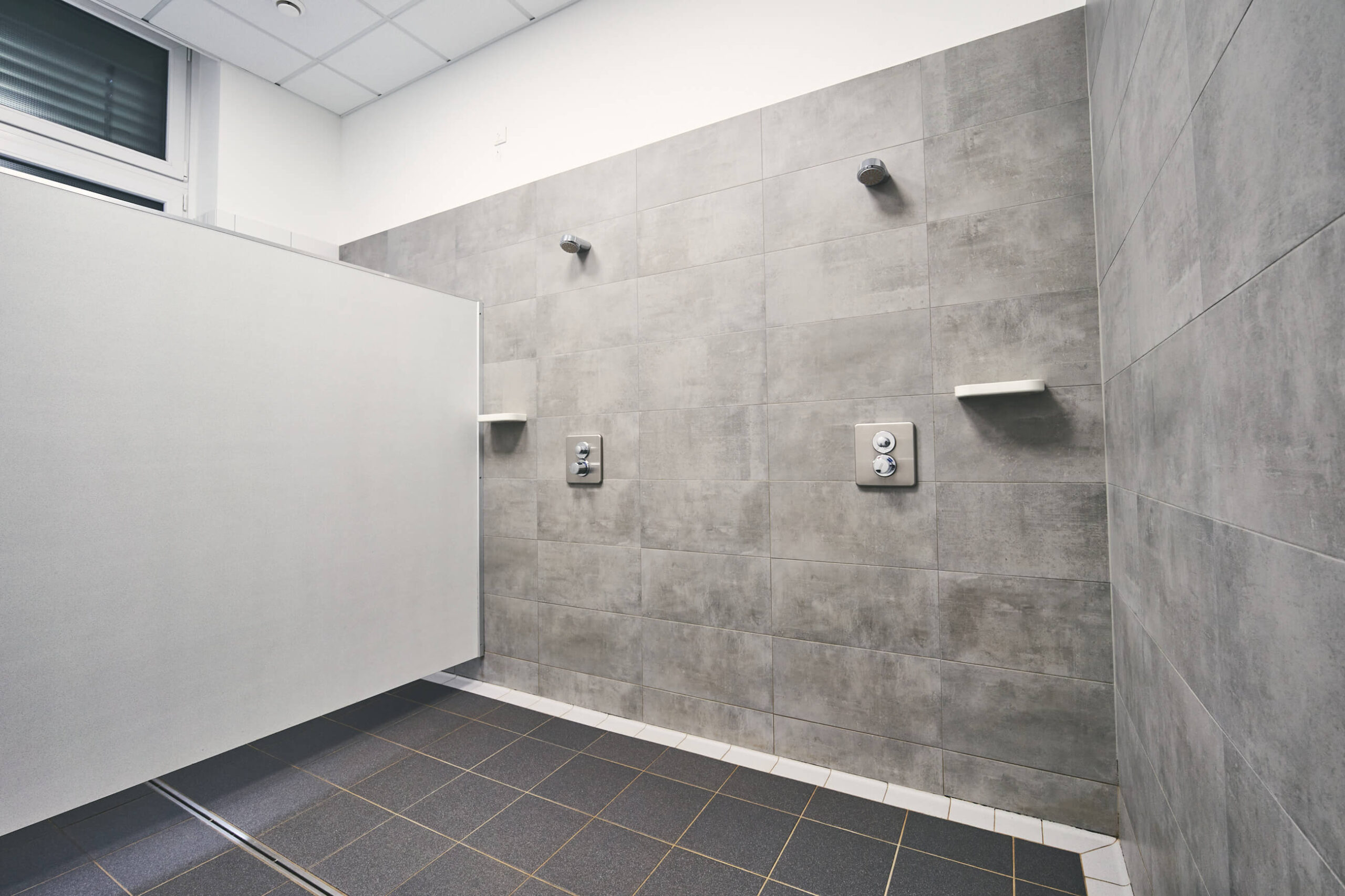 Diese Abbildung zeigt eine Dusche